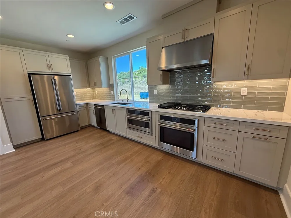 3441 Via Nido Carlsbad, CA 92009
