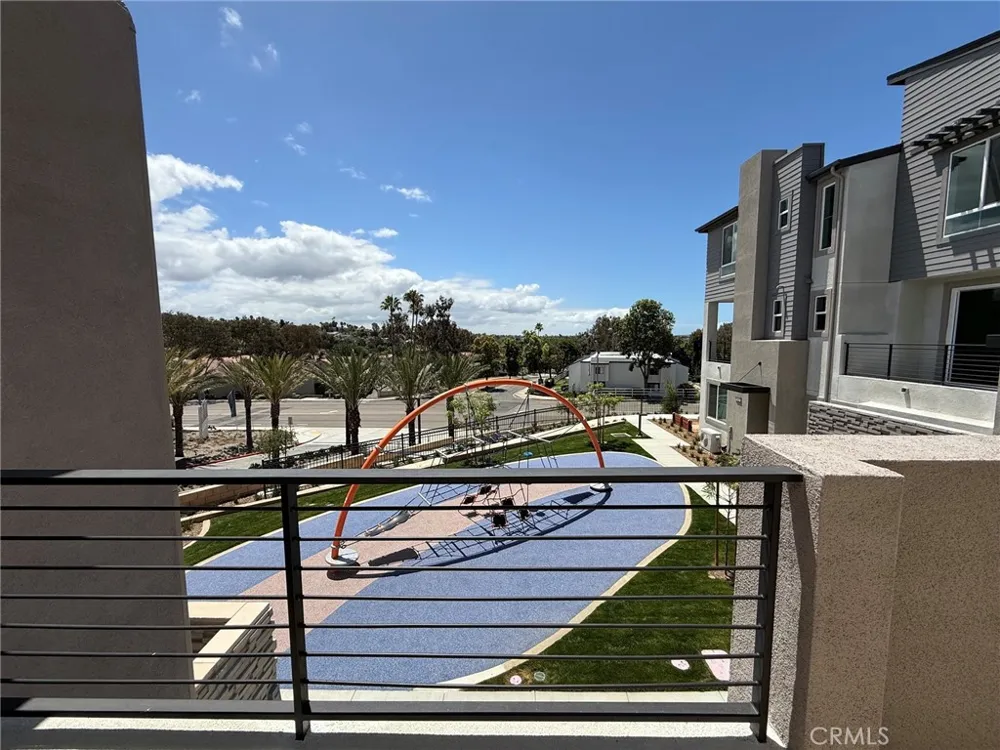 3441 Via Nido Carlsbad, CA 92009