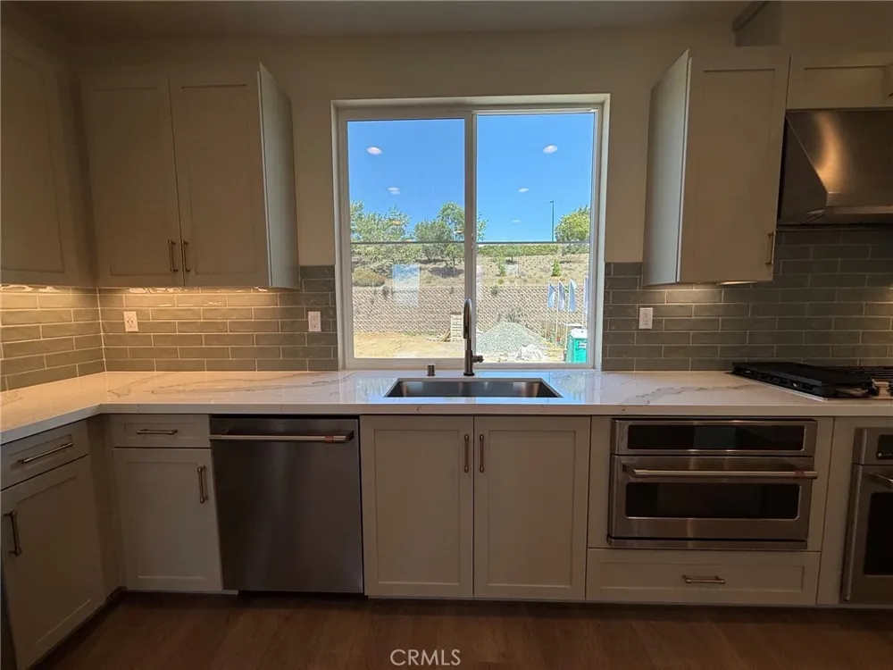 3441 Via Nido Carlsbad, CA 92009