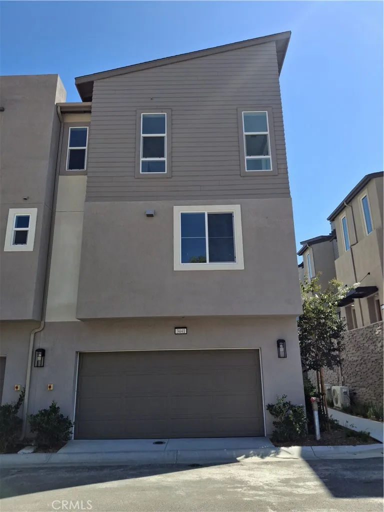3441 Via Nido Carlsbad, CA 92009