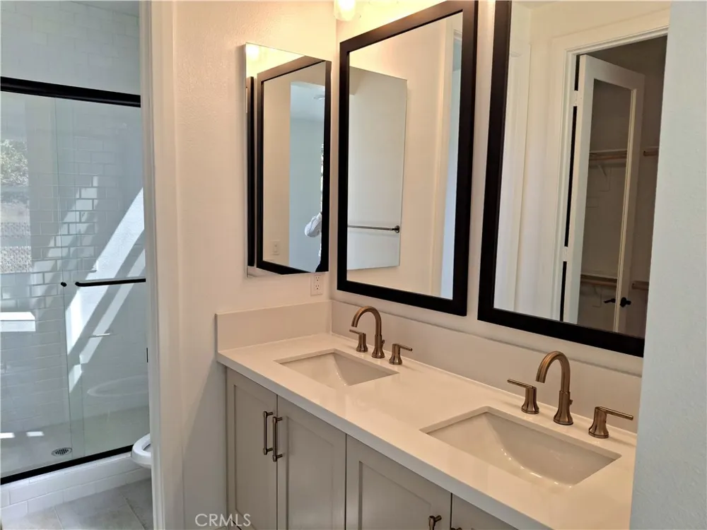 3441 Via Nido Carlsbad, CA 92009