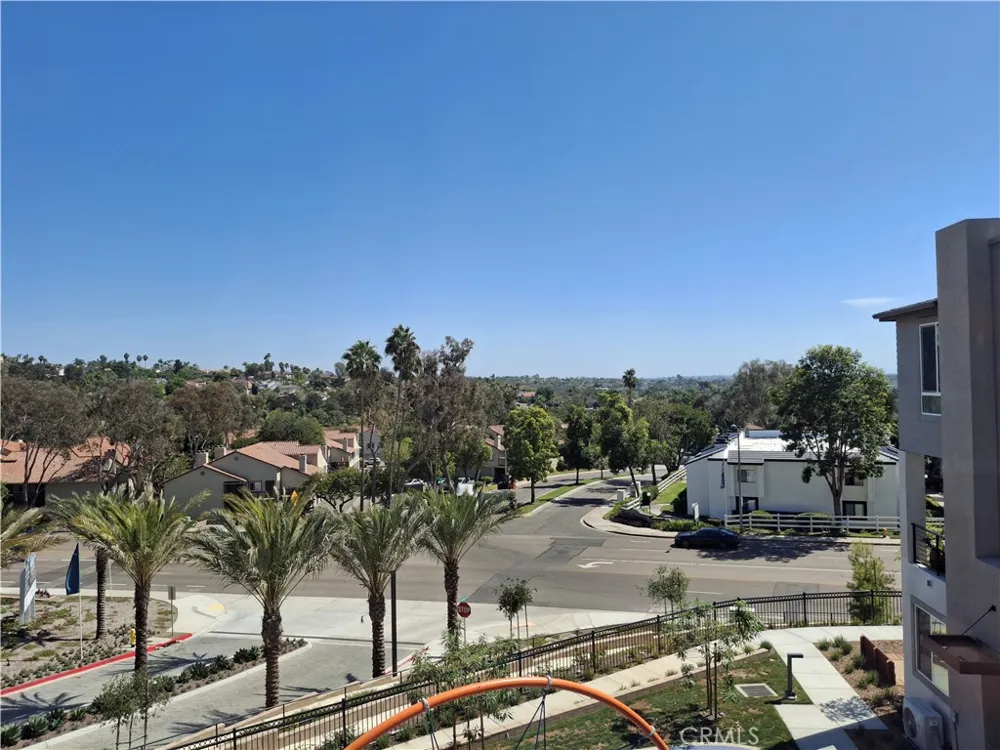 3441 Via Nido Carlsbad, CA 92009