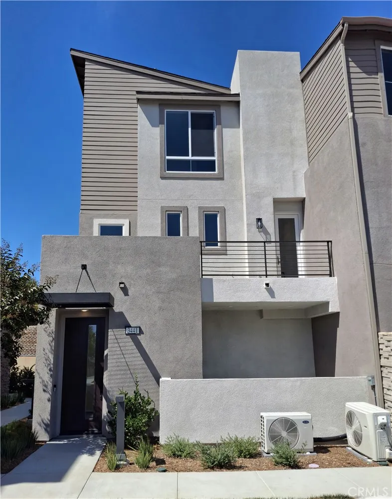 3441 Via Nido Carlsbad, CA 92009