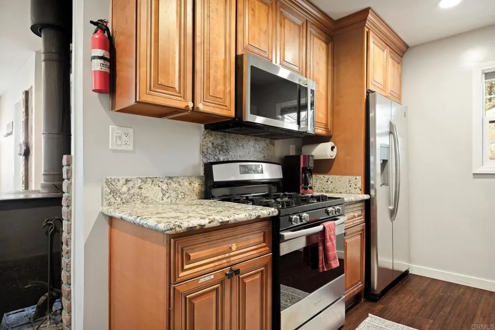 790 Tulip Drive Green Valley Lake, CA 92341