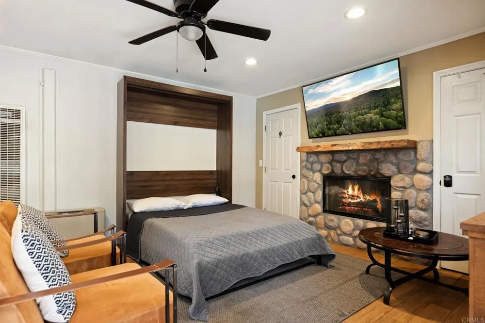 790 Tulip Drive Green Valley Lake, CA 92341