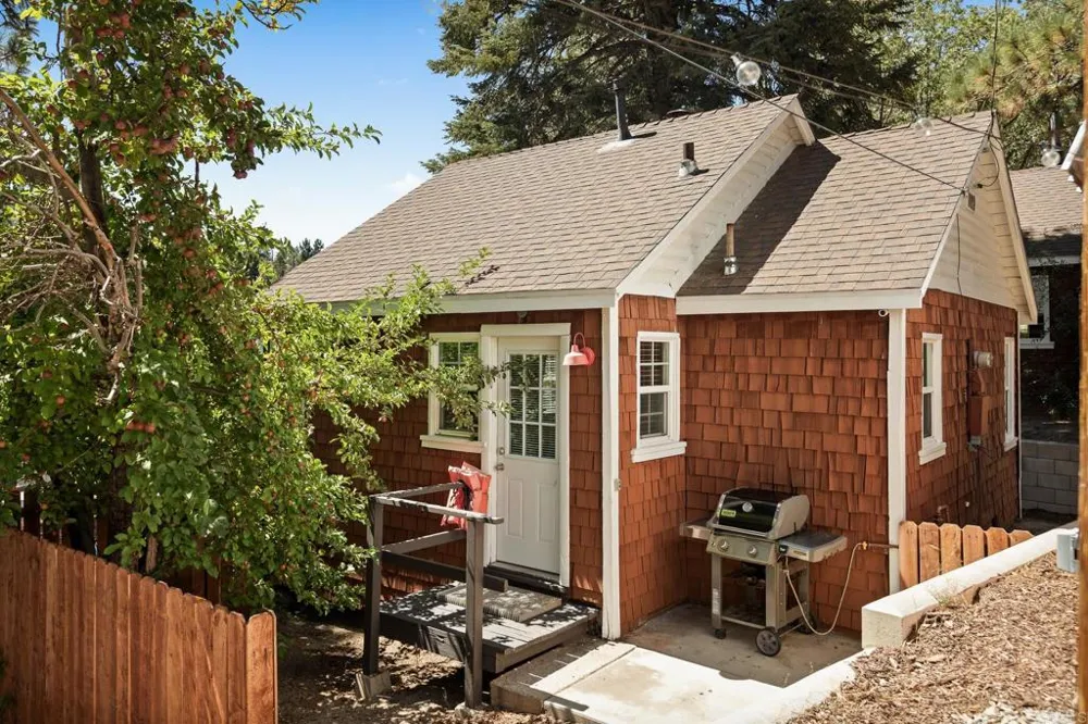 790 Tulip Drive Green Valley Lake, CA 92341