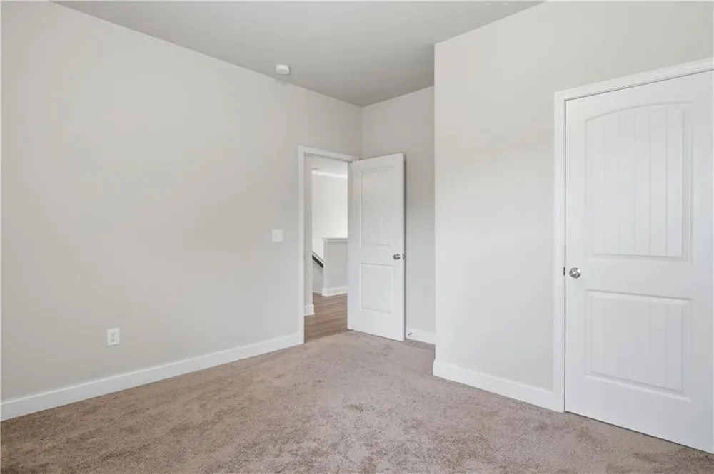 61 Village Circle Rydal, GA 30171