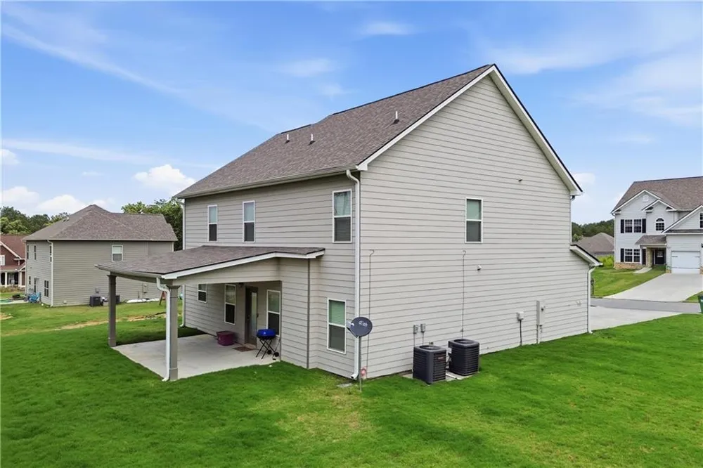 61 Village Circle Rydal, GA 30171