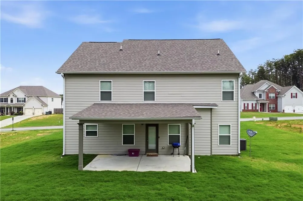 61 Village Circle Rydal, GA 30171