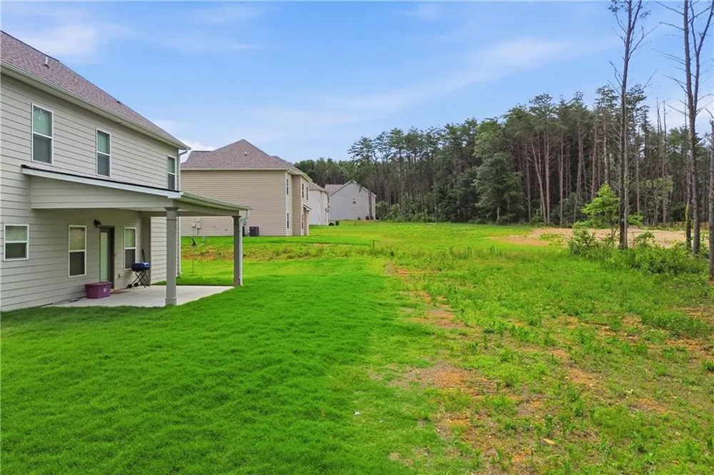61 Village Circle Rydal, GA 30171