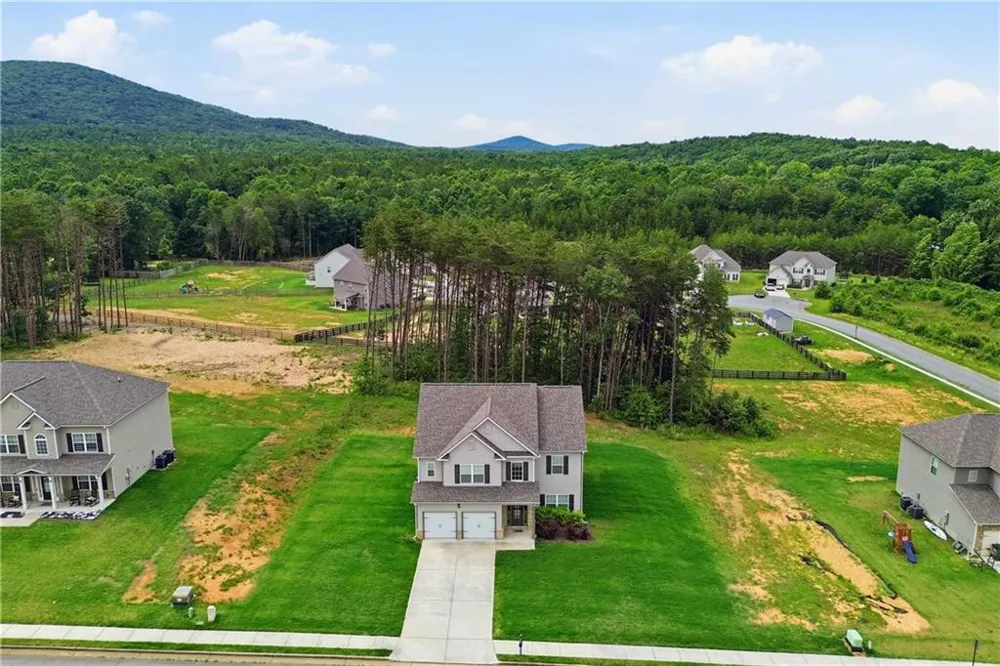 61 Village Circle Rydal, GA 30171