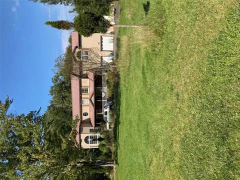 699 Budd Road
