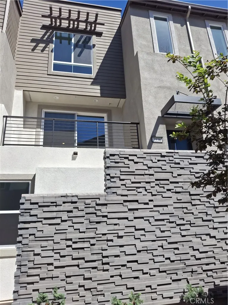3536 Via Nido Carlsbad, CA 92009
