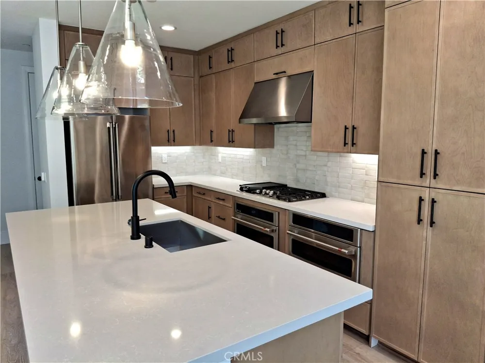 3536 Via Nido Carlsbad, CA 92009