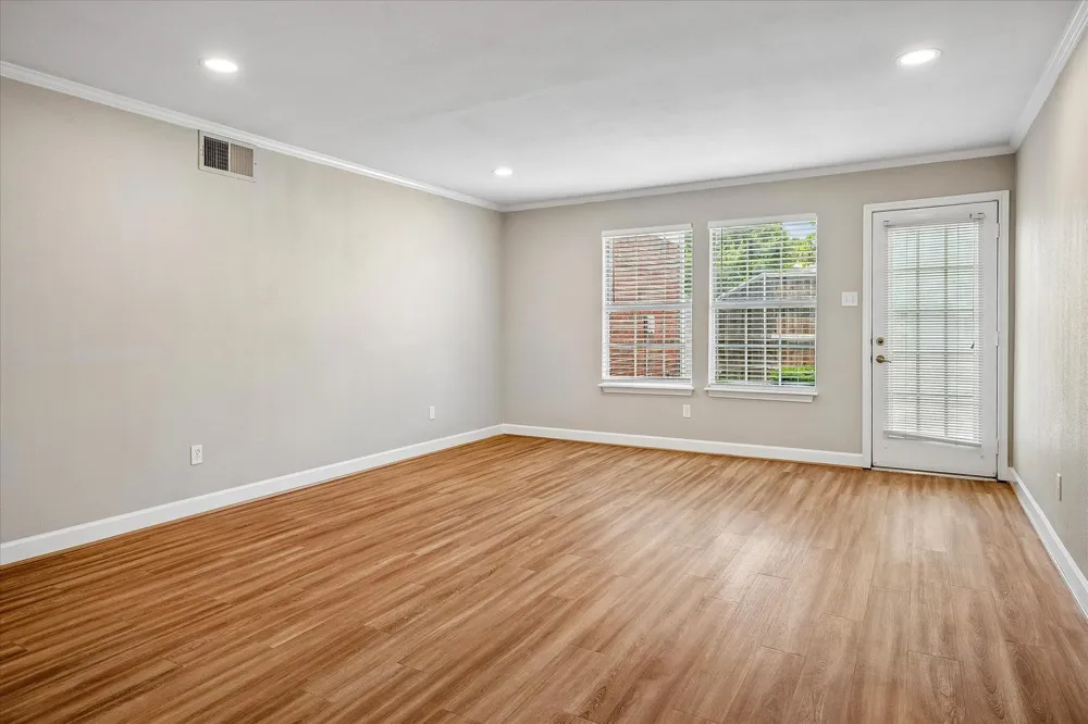 6227 Cupertino Trail Dallas, TX 75252