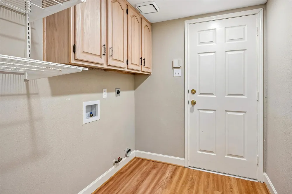 6227 Cupertino Trail Dallas, TX 75252