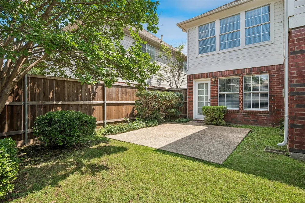 6227 Cupertino Trail Dallas, TX 75252