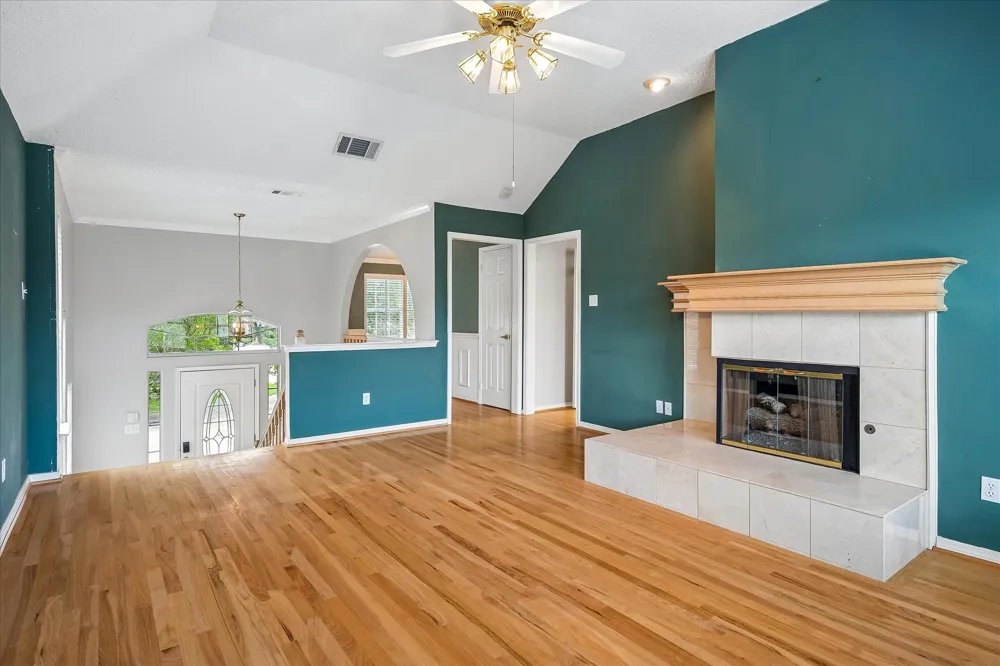 6227 Cupertino Trail Dallas, TX 75252
