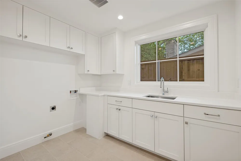 3420 Lovers Lane #A University Park, TX 75225