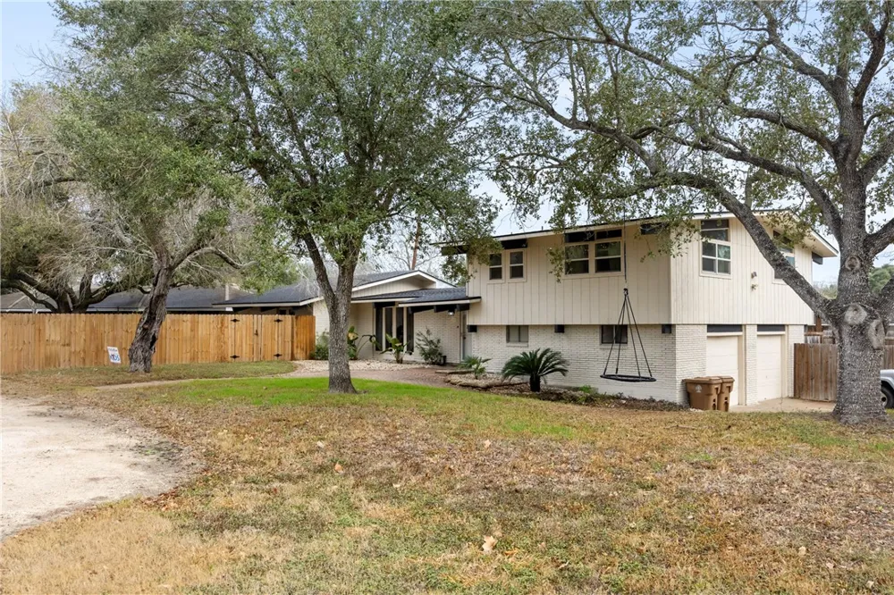 11102 Birdwood Corpus Christi, TX 78410