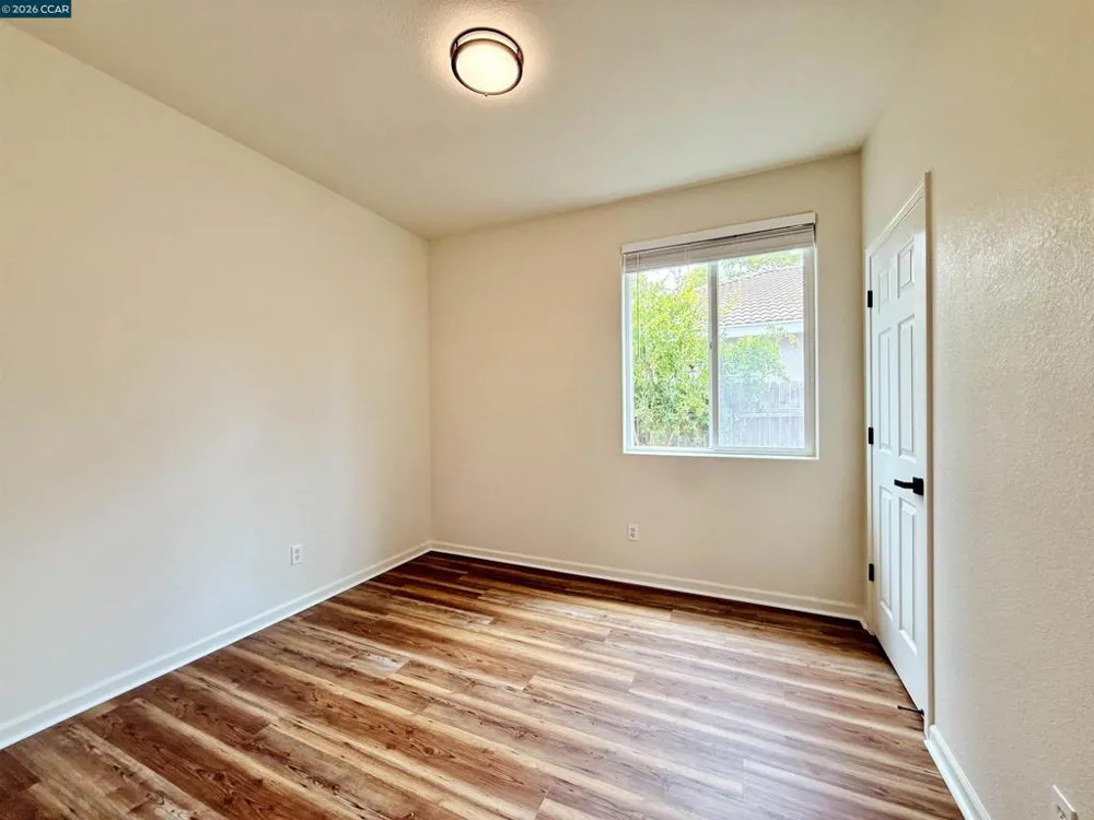 413 Arlingdale Cir Rio Linda, CA 95673