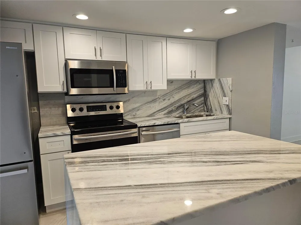 1028 APOLLO BEACH BOULEVARD #19 Apollo Beach, FL 33572