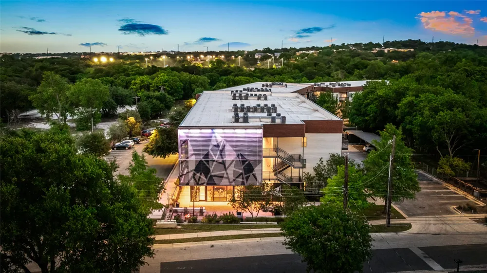 2505 Thornton Road Road #2305 Austin, TX 78704