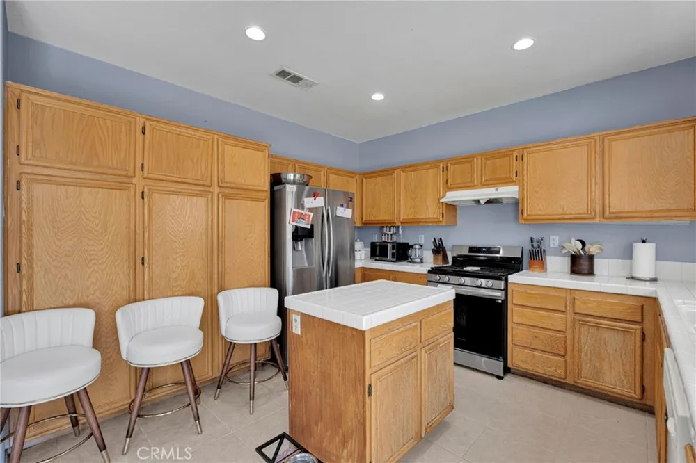 13731 Sunshine Terrace st Victorville, CA 92393