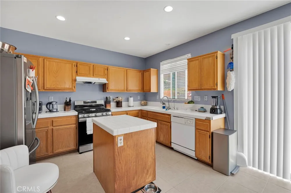 13731 Sunshine Terrace st Victorville, CA 92393
