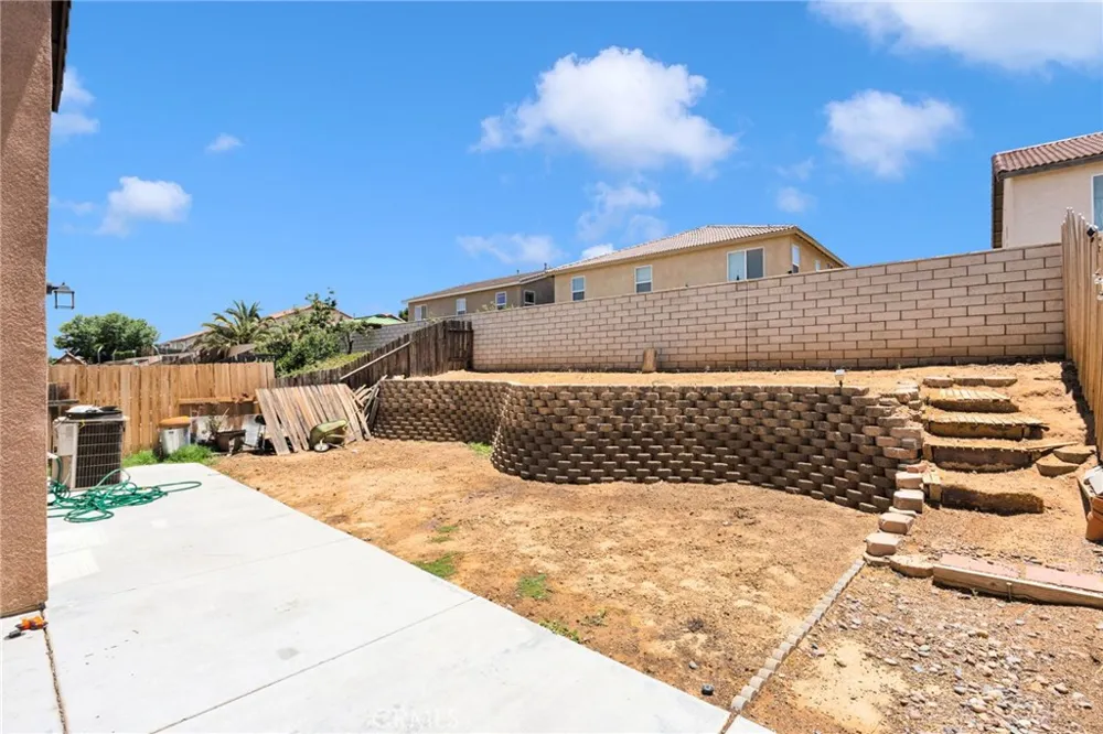 13731 Sunshine Terrace st Victorville, CA 92393