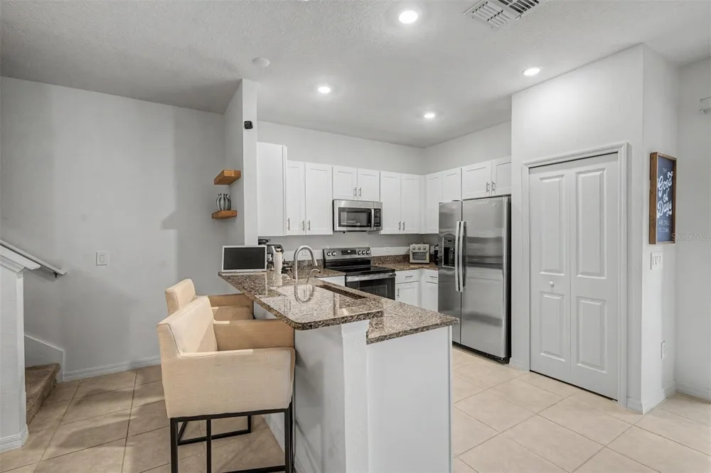 10261 HONEY HAMMOCK WAY San Antonio, FL 33576