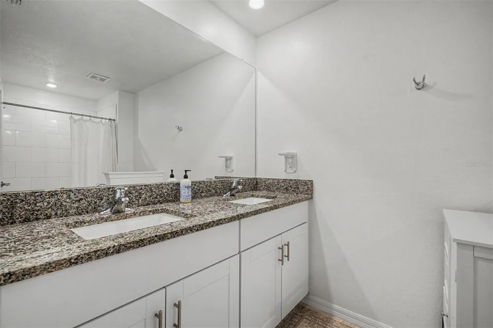 10261 HONEY HAMMOCK WAY San Antonio, FL 33576