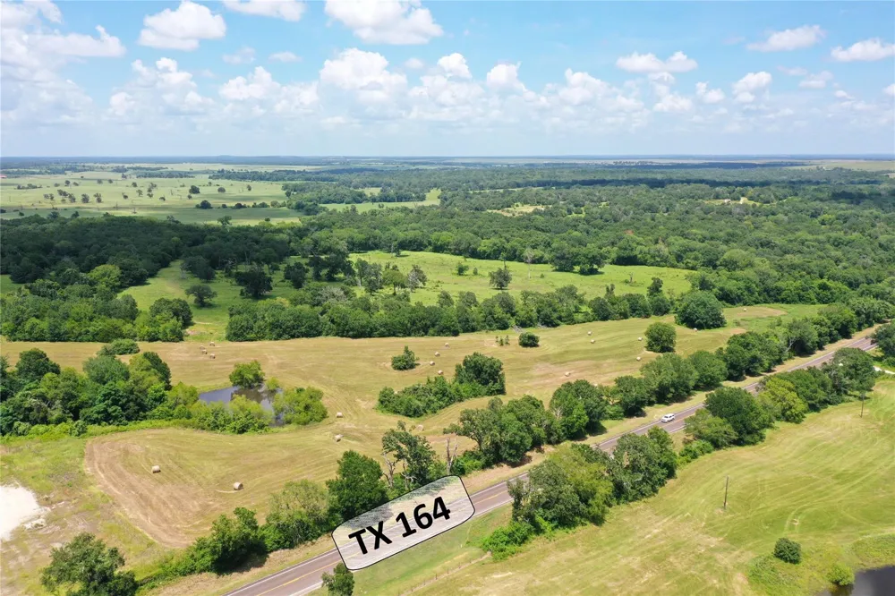 Hwy 164 Donie, TX 75838