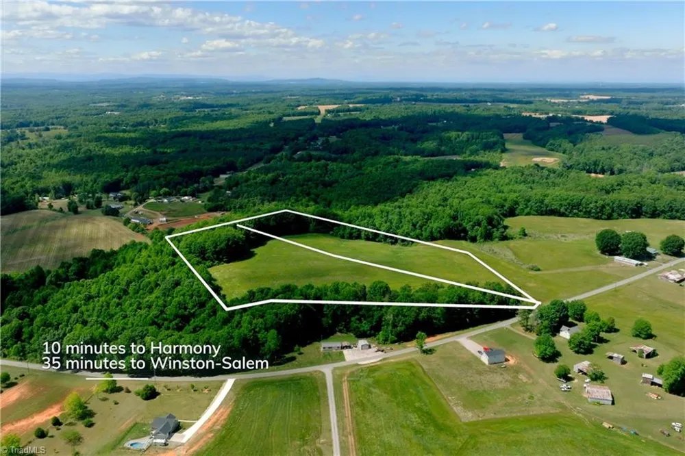 2 Powell Bridge Road Harmony, NC 28634