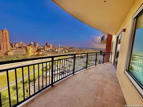 215 Center #UNIT 1608