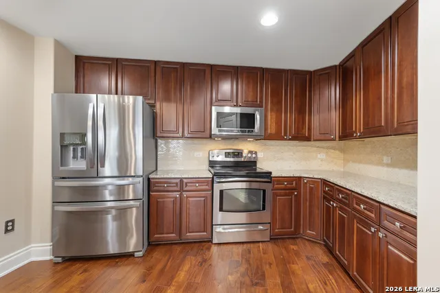 215 Center #UNIT 1608 San Antonio, TX 78202