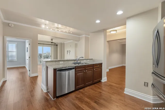 215 Center #UNIT 1608 San Antonio, TX 78202