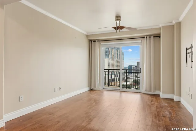 215 Center #UNIT 1608 San Antonio, TX 78202