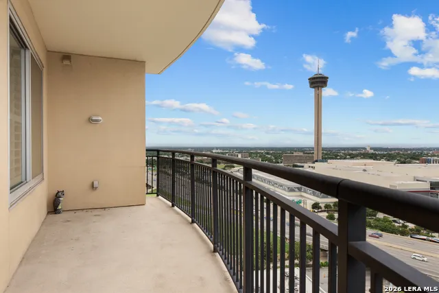 215 Center #UNIT 1608 San Antonio, TX 78202