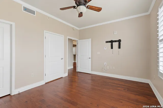 215 Center #UNIT 1608 San Antonio, TX 78202