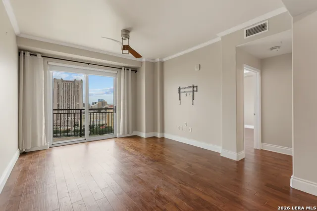 215 Center #UNIT 1608 San Antonio, TX 78202