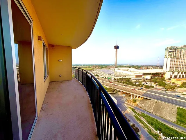 215 Center #UNIT 1608 San Antonio, TX 78202