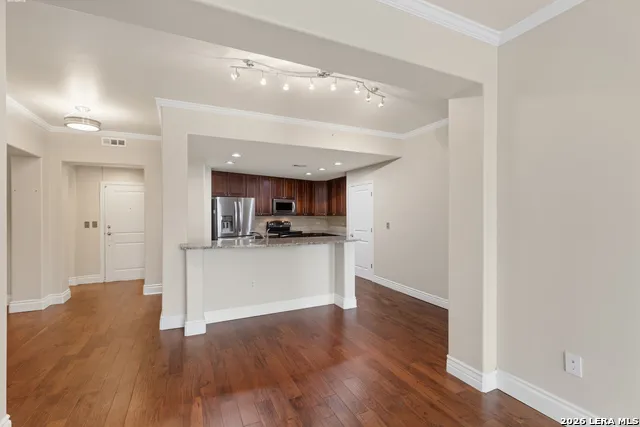 215 Center #UNIT 1608 San Antonio, TX 78202