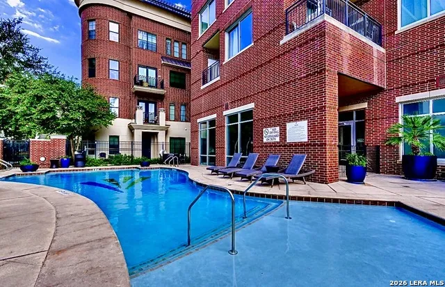 215 Center #UNIT 1608 San Antonio, TX 78202