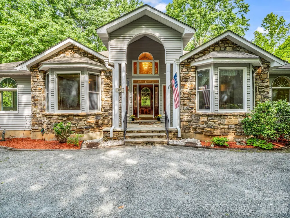 385 Park Street Columbus, NC 28722