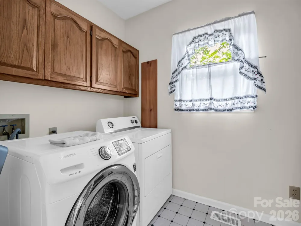 385 Park Street Columbus, NC 28722