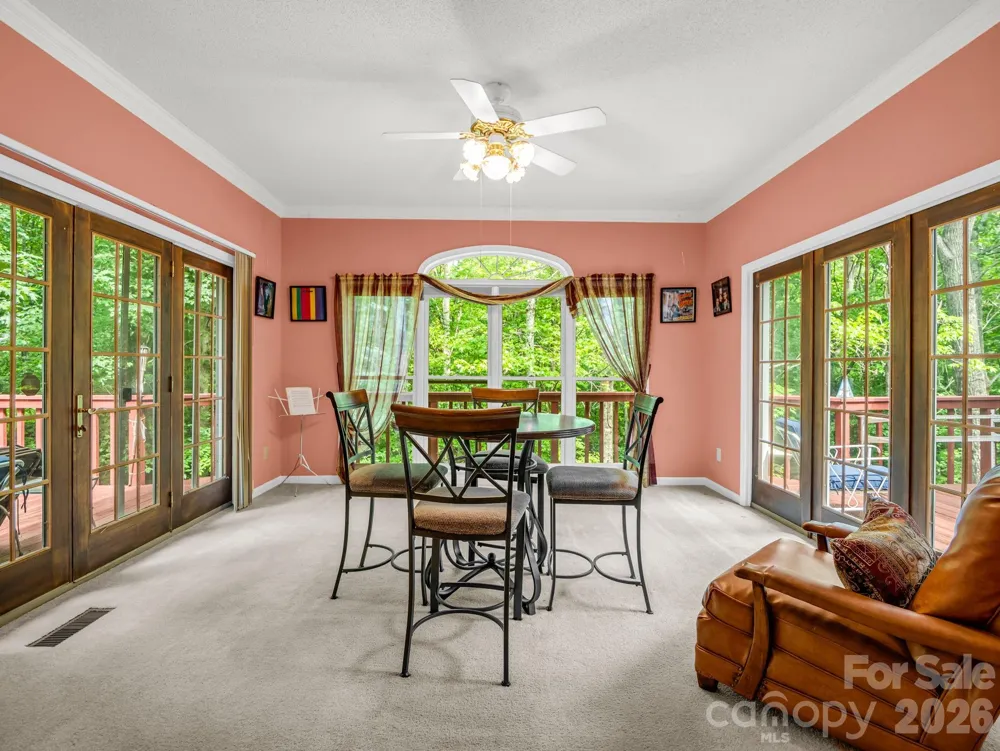 385 Park Street Columbus, NC 28722