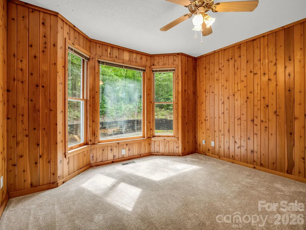 385 Park Street Columbus, NC 28722