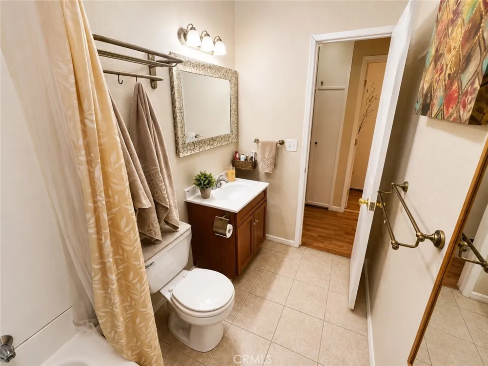 23788 Zuger Crestline, CA 92325