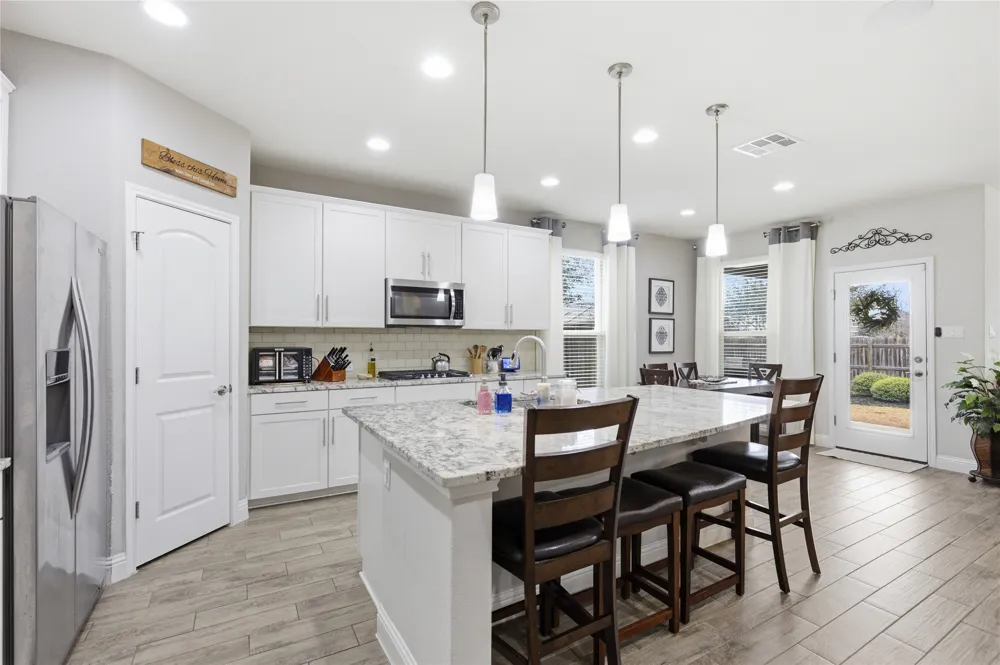 7903 Mozart Street Round Rock, TX 78665
